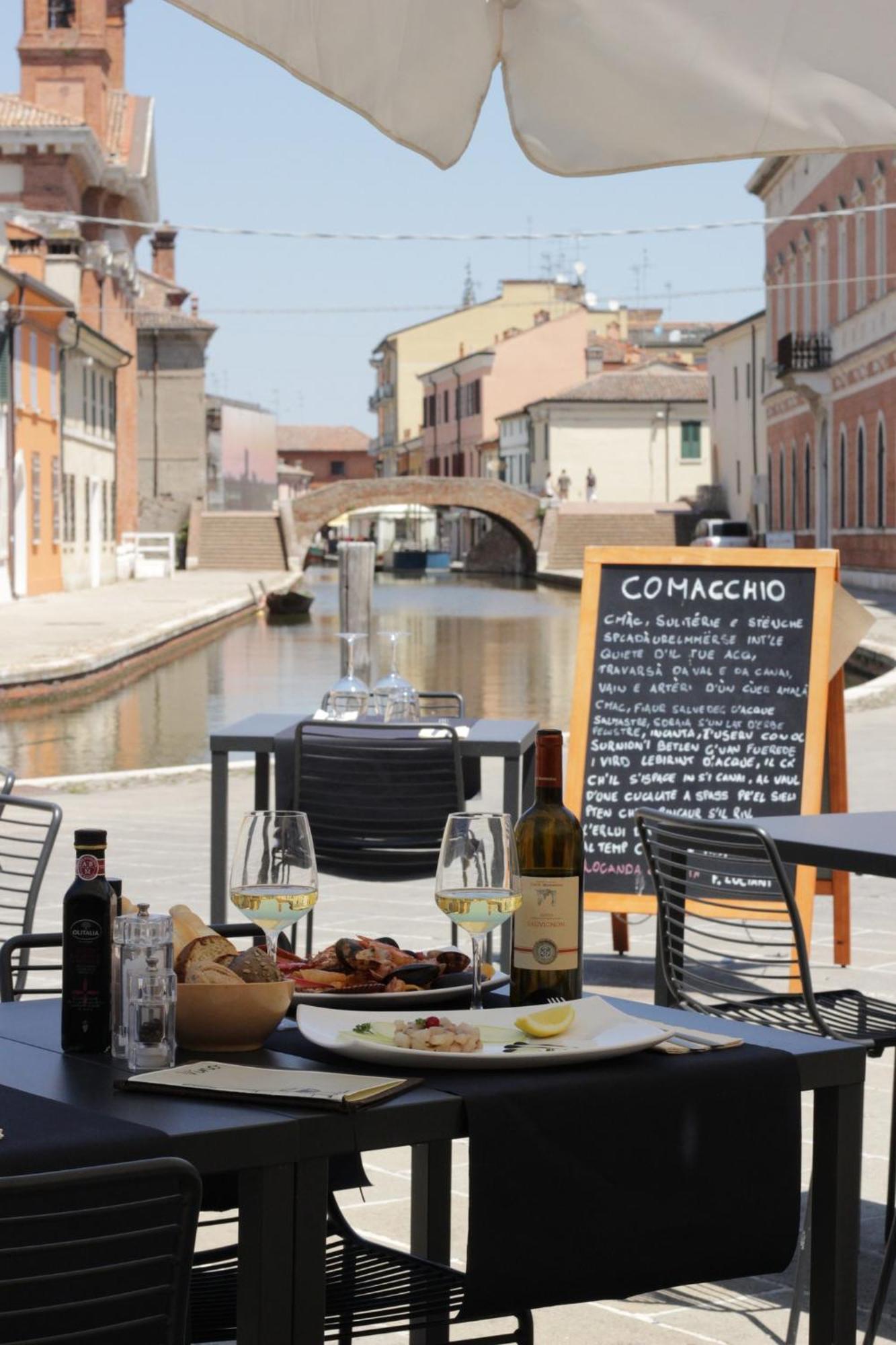 Locanda Del Delta Comacchio Bagian luar foto
